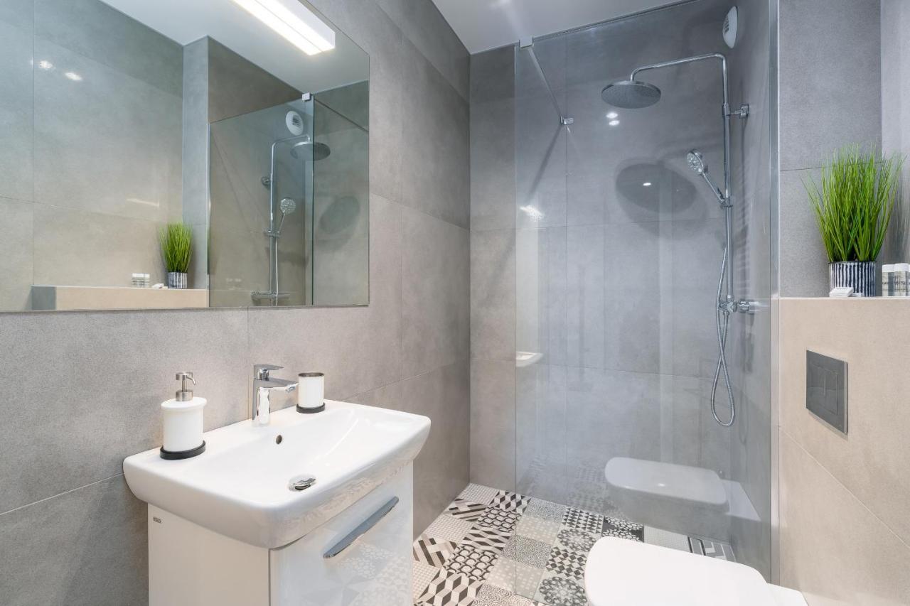 Apartments Poznan Fabryczna By Renters Εξωτερικό φωτογραφία